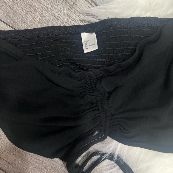 Black Crop Top - Picture 2 of 3